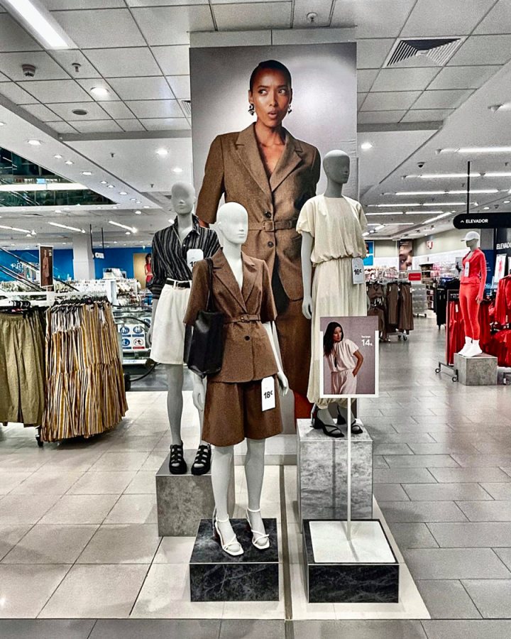 Visual merchandising — display em piso de loja 2