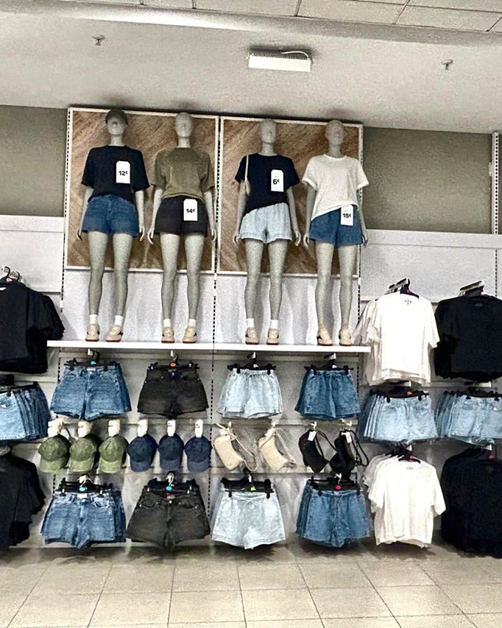 Visual merchandising — display em piso de loja 9