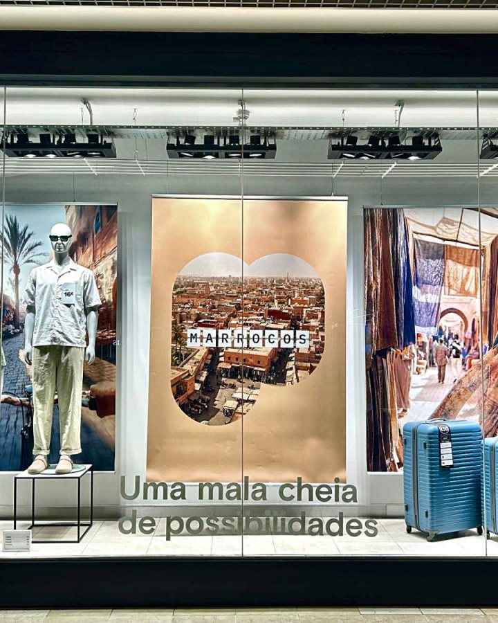 Visual merchandising — display em piso de loja 11