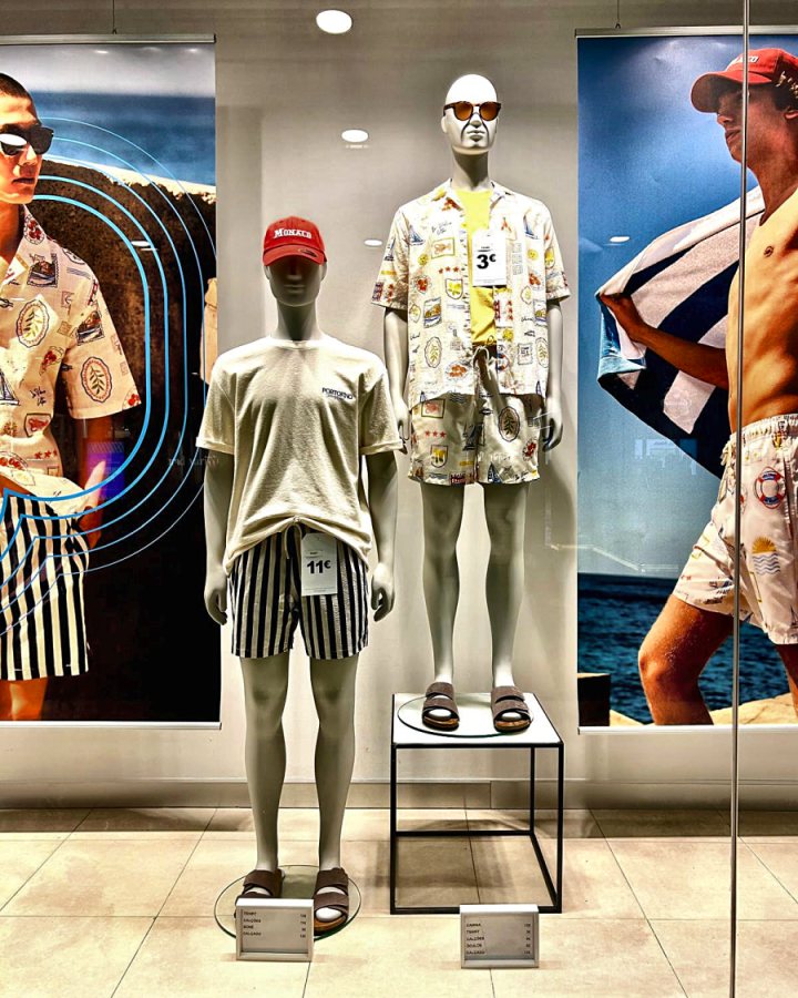 Visual merchandising — display em piso de loja 14