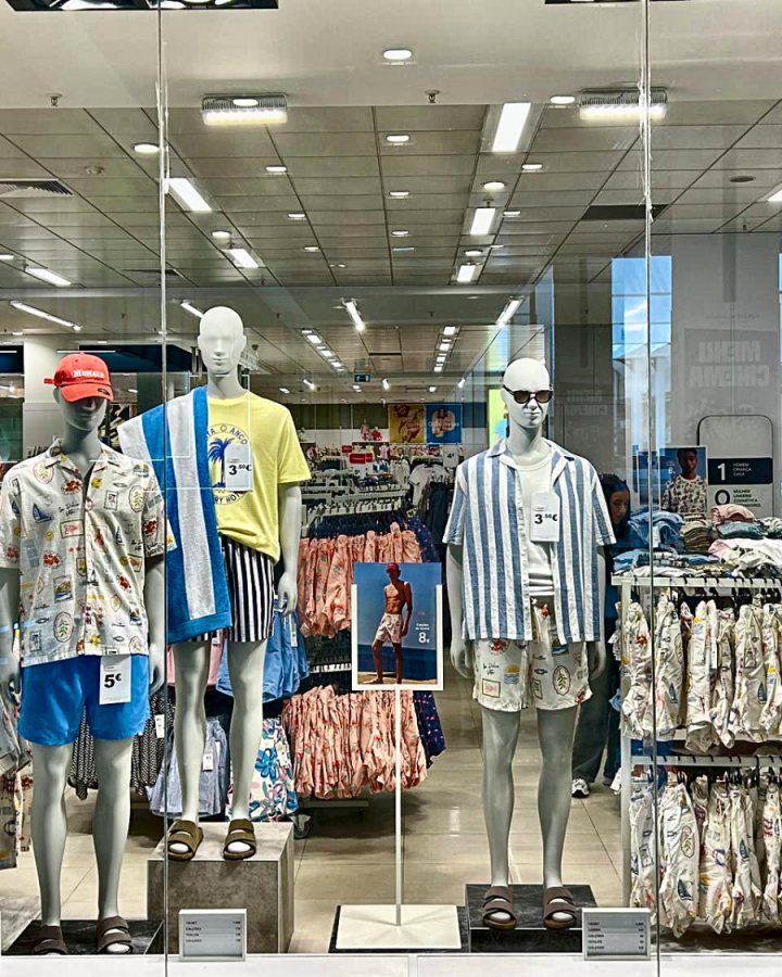 Visual merchandising — display em piso de loja 20